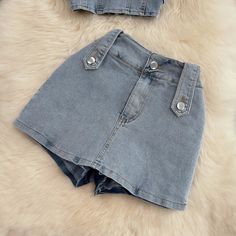 This Trend4us Denim Halter Crop Top Short Skirts Set creates a stylish and versatile ensemble perfect for any occasion. The halter top perfectly accentuates your figure while the short skirts add a playful touch. Constructed with high-quality denim, this set offers both comfort and durability. Elevate your wardrobe with this must-have set. Size (cm) Bust Waist Length Hip Pant Length S 68-78 64-72 20 80 29 M 72-82 68-76 21 84 30 L 76-86 72-80 22 88 31 XL 80-90 76-84 23 92 32 Size (in) Bust Waist Length Hip Pant Length S 26.77-30.71 25.20-28.35 7.87 31.50 11.42 M 28.35-32.28 26.77-29.92 8.27 33.07 11.81 L 29.92-33.86 28.35-31.50 8.66 34.65 12.20 XL 31.50-35.43 29.92-33.07 9.06 36.22 12.60 SPECIFICATIONS Sleeve: Sleeveless Craft of Weaving: TAT Pant Length: Shorts Style: Sexy & Club, Korean S Stretch Denim Skirt For Day Out, Chic Fitted Denim Jean Shorts, Chic Medium Wash Skort For Summer, Chic Medium Wash Summer Skort, Summer Chic Medium Wash Skort, High Waist Fitted Denim Skirt, Fitted High-waist Denim Skirt, Fitted High Waist Denim Skirt, High Waist Non-stretch Spring Skort