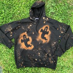 Black bleached acid washed, bleach splattered ghost Halloween sweatshirt hoodie Unisex sizing/mens sizing  No two bleached sweatshirts will be exactly the same.  Polyester/cotton blend  Care instructions recommended: wash item inside out, cold setting. Tumble dry low, hang to dry when possible.  I do not accept returns but please contact me with any questions and or concerns. Thank you!! Hoodie Print Ideas, Bleached Clothes, Bleached Hoodie, Bleaching Clothes, Bleach Hoodie, Dyed Sweatshirt, Diy Clothes Design, Glitter Cups, Black Tie Dye