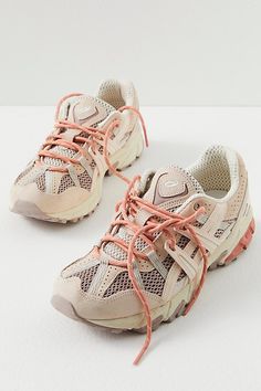 Genesis Sneaker, Gel Sonoma, Lirika Matoshi, Trail Sneakers, 2024 Wardrobe, Fancy Footwear, Hiking Sneakers, Sneakers Running, Walk In Wardrobe