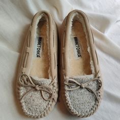 Nwot, Never Worn, Clean,Just Tossed Around In The Closet. Minnetonka Cally Moccasin, Color: Stone In Cor, Leather Upper, Rubber Soles. Please See Pictures As They Are Part Of The Description. Women's Size 6m Moccasins Outfit, In The Closet, Color Stone, The Closet, Moccasins, Leather Upper, Womens Sizes, Size 6, Women Shoes