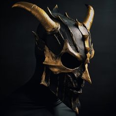 Immerse yourself in the enigma with our black and gold 'Scary Devil' mask, a fascinating gift for friends and parents alike. Ideal for masquerade parties, the Venice Carnival or a delightfully spooky Halloween celebration, this devilish creation goes beyond just an accessory. Crafted with precision, it adds a touch of mystery and humor to any holiday, turning every occasion into an unforgettable experience. Crafted with precision and infernal charm, this mask is more than an accessory; It is a s Black And Gold Mask, Japanese Demon Mask, Gothic Mask, Mask Carnival, Demon Mask, Devil Mask, Carnival Mask, Venice Carnival, Guy Fawkes