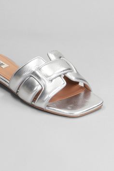 Holly Flats in silver leather, cross straps, 100% leather, square open toe, leather sole, Made in Spain Leather Cross, Gorgeous Bags, Sneaker Wedge, High End Fashion, Cross Straps, Bridal Shoes, Luxury Boutique, Manolo Blahnik, Shoe Brands