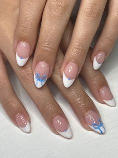 Pretty Blue ribbon Nails. Not my original image btw Soft Nails, Short Acrylic Nails Designs, Funky Nails, Blue Bow, Cute Acrylic Nails, Blue Nails, Trendy Nails