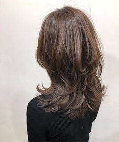 Vision Design, Brown Hair With Caramel Highlights, Bronde Hair, Layered Hairstyles, Chocolate Brown Hair, Haircuts Straight Hair, Brown Hair With Highlights, Long Layered Hair, Cut My Hair