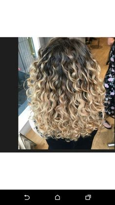 Naturally curly hair blonde ombre balayage By Reegan at Spring Hair salon, in Birmingham UK http://springisinthehair.com/ Curly Balayage, Balayage Hair Blonde Medium, Ombre Curly Hair, Blonde Ombre Balayage, Blond Ombre, Hair Layered, Blond Balayage, Waves Hair