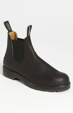 ...and so do boots!... Love my Blundstone Footwear Chelsea Boot Blundstone Shoes, Boots Nordstrom, Chelsea Boot Women, Chelsea Boots Men, Black Chelsea Boots, Boots Women Fashion, Chelsea Boot, Black 7, Boots Men