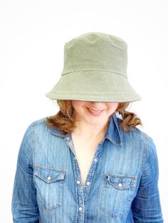 "Women's Wide Brim Summer Hat REVERSIBLE Women's Hat Two Sizes: Small and M/L Ready to Ship in 3-5 business days MADE IN YOUR CHOICE OF TWO COLORS - mix and match any colors that please you! ----------------------------------------------------------------- HOW TO ORDER 1. Please choose your size in the drop down menu. 2. Choose your color for side one with drop down menu 3. Leave me a note for the other side (find the note box at checkout) --------------------------------------------------------