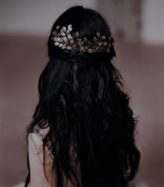 Dark Queen Aesthetic, Royal Hairstyles, Black Hair Aesthetic, Royal Core, Dark Princess, Queen Aesthetic, Royalty Aesthetic, Royal Aesthetic, Princess Hairstyles