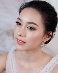 Bridal Hmu, Tea Ceremony Wedding, Monolid Makeup, Bridal Makeup Looks, Stage Makeup, Asian Bridal