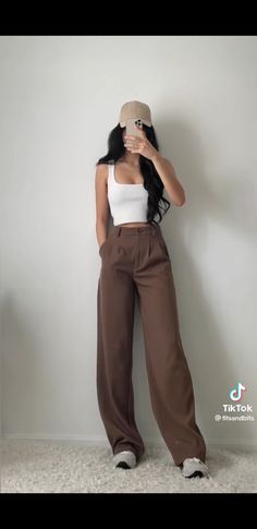 Urbanic Outfit, Trouser Brown Outfit, 2023 Trendy Outfits, Trending Outfits 2023, White And Brown Outfit, Casual Uni Outfits, Summer Uni Outfits, Classy College Outfits, Black Corset Top Outfit