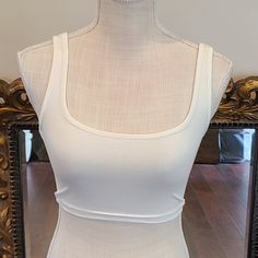 Shein Sxy Color : White Size : Xs Brand New Came With Tag Stretchy No Trades. 1758 White Fitted Tank Top With Bra Friendly Design, Fitted White Tank Top With Bra-friendly Design, White Bra-friendly Crop Top, White Tank Crop Top Bra Friendly, White Fitted Crop Top With Medium Bust Support, White Crop Top With Medium Bust Support For Summer, White Tank Top With Medium Bust Support, White Cami Tank Top With Medium Bust Support, White Bra-friendly Camisole Crop Top