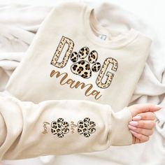 Custom Mama Sweatshirt with Kid Name on Sleeve, Personalized Mom Sweatshirt, Minimalist Momma Sweater, Gift for Her. Dog Mom Sweatshirt Vinyl, Long Sleeve Cotton T-shirt With Dog Print, Cotton Long Sleeve T-shirt With Dog Print, Dog Lover Sweatshirt, Dog Mama Shirt, Leopard Dog, Dog Mama, Mama Sweatshirt, Mama Shirts