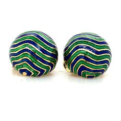 David Webb 18k Yellow Gold Dome Shape Enamel Earrings26.5 Grams 19mm in Diameter this is a timeless pair of earrings. if you have any questions or concerns please message me and I will get back to you as soon as possible! serial number: AJ 1063811 A Formal Round Enamel Earrings, Green Cabochon Enamel Jewelry, Green Enamel Hoop Jewelry, Luxury Clip-on Enamel Earrings, Green Enamel Single Earring, Luxury Blue Enamel Earrings, Luxury Green Enamel Earrings, Yellow Gold Enamel Clip-on Earrings, Single Green Enamel Earring