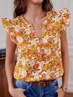 SHEIN Clasi Blusa Primaveral Con Mangas Flutter Y Estampado Floral | SHEIN USA Cotton Tops Designs, Spring Blouses, Fashion Tops Blouse, Trendy Blouses, Women Blouses, Blouse Outfit, Floral Top, Blouse Styles, Fashion Tops