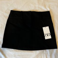 Nwt, So Cute Never Worn Cheap Zara Lined Mini Skirt, Zara Black Mini Skirt, Black Cargo Skirt, Feminine Fits, Zara Mini Skirt, Zara Skort, Layered Mini Skirt, Check Mini Skirt, Skirt Top Set