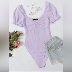 Bodysuit, With Ruffled Lantern Sleeves, Ribbed Fabric, Sweetheart Neckline, Light Elastic, 97% Polyester, 3% Elastane, Non-Transparent, Lilac Color. Comfy Jumpsuits, Ribbed Knit Bodysuit, Knit Bodysuit, Luxe Fashion, Looks Vintage, Womens Bodysuit, Black Skinnies, Womens Fashion Casual, Jumpsuits For Women