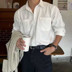 Olivia Mark - Casual White Shirt with Minimalist Design and Stylish Turn-Down Collar White Shirt Outfit For Men, Minimalist Outfit Men, Button Shirt Outfit, Casual White Shirt, Mens White Dress Shirt, White Button Shirt, White Shirt Outfits, Shirt Outfit Men, Minimalist Shirts