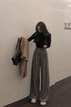 Gentlewoman Style Outfits, Japanese Clothing Style Women, Minimalist Outfit Women, Fancy Suits, T Shirt And Pants, Korean Outfit Street Styles, School Looks