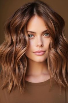 Medium Length Caramel Brown Hair, Shoulder Length Caramel Highlights, Shoulder Length Caramel Hair, Caramel Balayage Medium Length, Below The Shoulder Length Hair, Warm Caramel Balayage Honey Short Hair, Caramel Bob Hair, Carmel Color Hair, Warm Medium Brown Hair