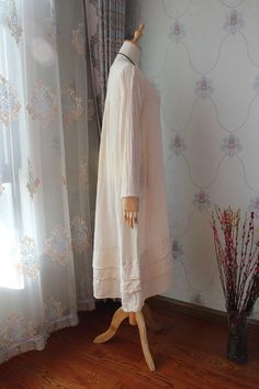 "【Fabric】 cotton 【Color】 Beige, dark blue, dark green 【Size】 Shoulder width 39cm / 15.2 sleeve length 61cm / 24\" Big arm circumference 34cm / 13.3\" Bust 104cm / 41\" Length 104-117cm/ 41-46\" Hem circumference 200cm/ 78\" Have any questions please contact me and I will be happy to help you." Cloak Dress, Black Dress Coat, Printed Shoes, Cotton Long Dress, Dress Pockets, Green Maxi, Hooded Dress, Loose Pullover, Solid Color Dress