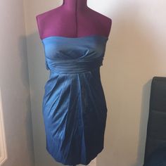 Brand New Condition No Damage, Stains Or Wear Perfect For Homecoming, Wedding, Any Special Event! Very Unique In That It Is Full Stretch So Will Be Very Comfortable Turquoise Iridescent Color Pockets! Back Zip Size S Will Fit 4-8 Due To Stretch Measurements: Waist: 31 Bust: 34 Hips: 42 Length: 30 Blue Mini Dress With Sweetheart Neckline For Wedding, Blue Sweetheart Neckline Mini Dress For Wedding, Blue Satin Mini Dress For Wedding, Blue Knee-length Mini Dress For Wedding, Blue Mini Length Evening Dress For Wedding, Blue Knee-length Wedding Mini Dress, Blue Satin Dress With Sweetheart Neckline, Blue Cocktail Evening Dress With Pleated Bodice, Elegant Blue Strapless Dress For Wedding