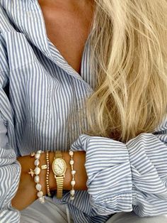 Gold Aesthetic Luxury, Bracelet Stack Ideas, Angelina Core, Gold Bracelet Stack, Maximalist Jewelry, Scandi Girl, Chunky Gold Jewelry