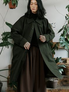 Editor's NotesMalen's minimal and modern Mac coat is designed as an A-line silhouette.- Button closure- A line silhouette- Overfit Mac coat- Minimal and modern stylesMeasurements(in.)0/1/2- Shoulder: 22.04 / 23.22 / 24.40 in.- Chest: 25.19 / 26.37 / 27.55 in.- Sleeve: 20.47 / 21.65 / 22.83 in.- Total length: 40.94 / 42.12 / 43.30 in.Composition & Care- 69% Cotton, 25% Polyester, 6% Nylon- Please check the care labelDesigner- by malen A-line Outerwear With Button Closure, Single Breasted A-line Outerwear For Work, A-line Outerwear With Button Closure For Work, Solid A-line Outerwear For Work, Modern Green Outerwear For Work, A-line Single Breasted Outerwear For Work, Mac Coat Outfit, Mac Coat, Phonetic Alphabet