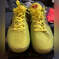 Shoes Are Used Price Is Negotiable Damaged Box Kobe 6 Grinch, Nike Green, Mens Shoes Sneakers, Grinch, Nike Men, Nike Shoes, Shoes Sneakers, Men's Shoes, Man Shop