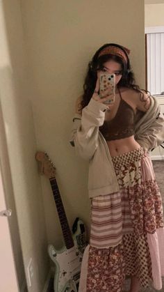 Pale Indie Outfits, Indie Style Outfits Women, Outfit Inspo 2023 Spring, Cute Bohemian Outfits, Bohemian Clothing Aesthetic, Gruge Outfits Girl, Hippie Women Outfits, Indie Fits Aesthetic, Boho Outfits Winter Bohemian