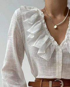 Olivia Mark - Top informal de manga larga con volantes y botones Blouse Size Chart, Casual Top, Olivia Mark, Casual Tops, Blouse Designs, Work Outfit, Shirt Blouses, Summer Outfits, Fashion Inspo