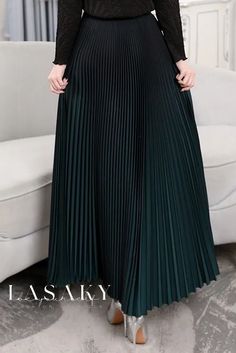 Lasaky - Gradient Color Slim-Fit Pleated Skirt with Fold Detail - Chic and Versatile Half-Skirt Casual Green Pleated Full Skirt, Pleated Green Full Skirt, Elegant Non-stretch Pleated Skirt, Green Non-stretch Maxi Skirt, Elegant Green Pleated Skirt, Elegant Green Skirt With Accordion Pleats, Green Non-stretch Pleated Maxi Skirt, Elegant Green Accordion Pleats Skirt, Chic Full-length Green Skirt