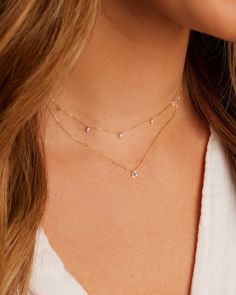 Free from any setting, this diamond appears to float on your skin and catch the light in the most beautiful way. This diamond necklace features an adjustable solid gold chain. Wear this floating diamond necklace alone as a solo statement or with a 14k gold Chain Necklace. Floating Diamond Statement Necklace in 18k Solid Gold, Women's by gorjana Minimalist Layered Necklace, Dainty Gold Necklaces, Chain Designs Gold Women, Rose Gold Chain Women, Layer Necklace Gold, Necklaces Rose Gold, Diamond Statement Necklace, Gold Necklace Wedding