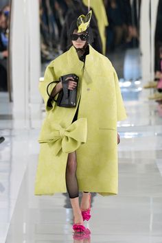 Fall 2023 Ready To Wear, Yellow Coat, 2023 Ready To Wear, Womenswear Fashion, Mens Fashion Week, 2023 Collection, Winter 2023, Yellow Fashion