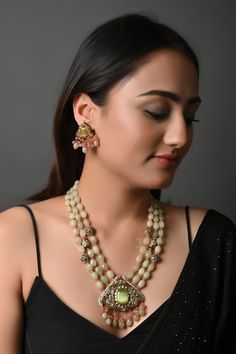 Kundan Pendant Set With Earrings, Gold Indian Bollywood Jewelry, Indian Kundan Necklace Set, Bridesmaid Jewelry, Gift For Mom, Pakistani Set The majestically handcrafted Kundan necklace set is the best match to the Indian tradition and intricate work handcrafted by the artisans of India. The Kundan set is a masterpiece inspired by Sabyasachi jewelry to give you a royal look. The bold and bright design of the necklace is perfect for all the beautiful women * Necklace Length: 20 inches (comes with adjustable dori) * Earrings Length: 1.25 inches approx * Material: Brass and stone * Package: Necklace and earrings STYLE TIP: This piece of elegant jewelry goes well with all your modern as well as traditional outfits. Best match for your wedding outfits ABOUT US: Jaipri makes each piece of its pr Festive Jewelry Sets With Matching Earrings For Reception, Matching Earrings Jewelry For Diwali Reception, Traditional Jewelry Sets For Reception With Matching Earrings, Wedding Earrings For Diwali With Beaded Details, Traditional Bridal Necklace With Matching Earrings For Reception, Beaded Earrings For Wedding And Diwali, Wedding Beaded Earrings For Diwali, Chandbali Beaded Jewelry For Reception, Traditional Beaded Jewelry Sets For Reception