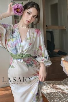 Lasaky - Elegant Floral Print Long Sleeve V-Neck Maxi Dress with Waist Tie, Ideal for Vacation and Resort Wear Long Sleeve Collared Dress, Tie Waist Dress, Long Sleeve Print Dress, Elegant Dresses Long, Dress Robes, Japan Fashion, Midi Dress Bodycon, Types Of Skirts, Collar Dress