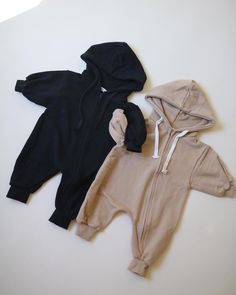 Our best selling jumpsuit will be such a staple in your little ones closet. Hood sweater jumpsuit with zipper closure Not fleeced Oversize fit Gender Neutral Outfits, Hoodie Jumpsuit, Neutrogena Makeup Remover, Classic Baby Clothes, Neutral Outfits, Olive Tan, Baby Fits, Sweater Jumpsuit, Busy Parents