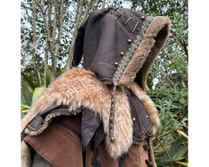 Fur Fantasy Outfit, Elven Style Winter Cape For Larp, Medieval Winter Cape For Larp, Fur Clothing Medieval, Medieval Fur Cloak, Sith Costume, Viking Hood, Viking Cosplay, Ren Faire Costume