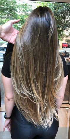 Brown Hair To Blonde, Long Balayage Hair, Brunette To Blonde Balayage, Highlights On Brunette Hair, Balayage For Brunettes, Balyage Long Hair, Fab Mood, Mood Wedding, Balayage Long Hair