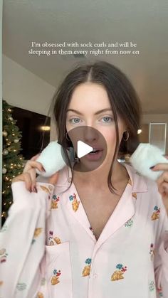 Grace Weston on Instagram: "Tutorial at the end of the video! 

#easyhairstyles #heatlesscurls #sockcurls"