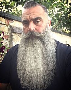 201k Followers, 7,438 Following, 18.9k Posts - See Instagram photos and videos from BEARDS IN THE WORLD (@beard4all) Beard Styles Shape, Beard Guide, Beard Shapes, Long Beard, Best Beard Styles, Mens Facial Hair Styles