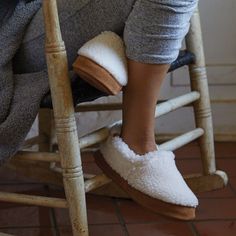 The Women's Original Acorn® Moc is inspired by the look of cozy moccasin style shoe with the all-day comfort of a slipper. Wear this stylish slipper inside or out feeling cloud-like comfort with each step. Nordic Color, Yoga Shoes, Spa Slippers, Moccasins Women, Cloud Cushion, Moccasins Style, Sheepskin Slippers, Slide Slippers, Women's Mules