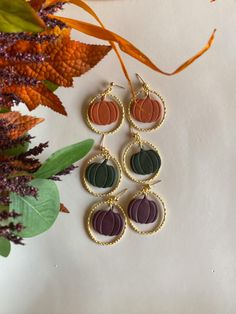 Classy Pumpkin earrings to go with ALL of your fall outfits! They are Lightweight and very comfortable for all day wear. Pumpkin Earrings, Fall Earrings, Cute Jewelry, Jewelry Earrings Dangle, Fall Outfits, Dangle Drop Earrings, Dangle Earrings, Jewelry Earrings, Drop Earrings