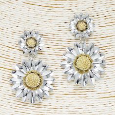 These Beautiful Daisy Duo Flower Earrings Are Floral And Full Of Fun Colors! They're All Trimmed In Gold With A Push Backing. They Weigh Approximately 3 Oz So They're Light And Super Easy To Pair With A Trendy Daisy Flower Design! 2 " Long 3 Oz Weight Rubber Coated Summer Flower Shaped Metal Earrings, Summer Flower Earrings With Sunflower Design, Summer Sunflower Design Flower Earrings, Daisy Flower Design, Flower Earrings Silver, Brighton Earrings, Vintage Silver Earrings, French Wire Earrings, Dolphin Earrings