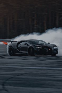 Xe Bugatti, Bugatti Wallpapers, Image Moto, Sports Car Wallpaper, Fast Sports Cars, Aesthetic Car, Car Chevrolet