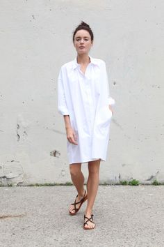 Caron Callahan Maria Shirtdress Basic Outfit Ideas, Minimal Stil, Minimalist Moda, Simple Chic, White Shirt Dress, 가을 패션, White Shirts