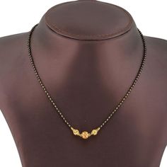 Malabar Gold Jewellery Necklaces, Small Mangalsutra Designs Gold, Malabar Gold Jewellery, Thali Designs, Short Mangalsutra, Necklaces Indian, Black Beads Mangalsutra, Modern Gold Jewelry