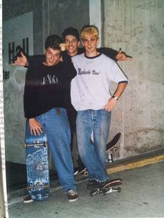 Skater Boy Outfits, Skateboard Fashion, 90s Skate, 90s Fashion Men, Skater Boys, 90s Men, 90s Outfits, 90s Skater