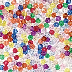 Faceted Beads - Transparent Colors Diy Summer Crafts, Beaded Banners, Beads Diy, Summer Diy, How To Make Necklaces, Plastic Beads, Tapestry Needle, Jewelry Projects, Acrylic Beads