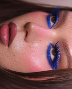 Looks Neon, Maquillage On Fleek, Neon Makeup, Blue Eyeliner, Unique Makeup, Eye Makeup Looks