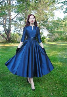 Loretta Retro 1950s Dress - Etsy Wedding Dresses 50s, Full Circle Skirts, Beauty Dress, 50s Dresses, 1950s Dress, Peacock Blue, 50s Fashion, 1950s Fashion, Blue Vintage